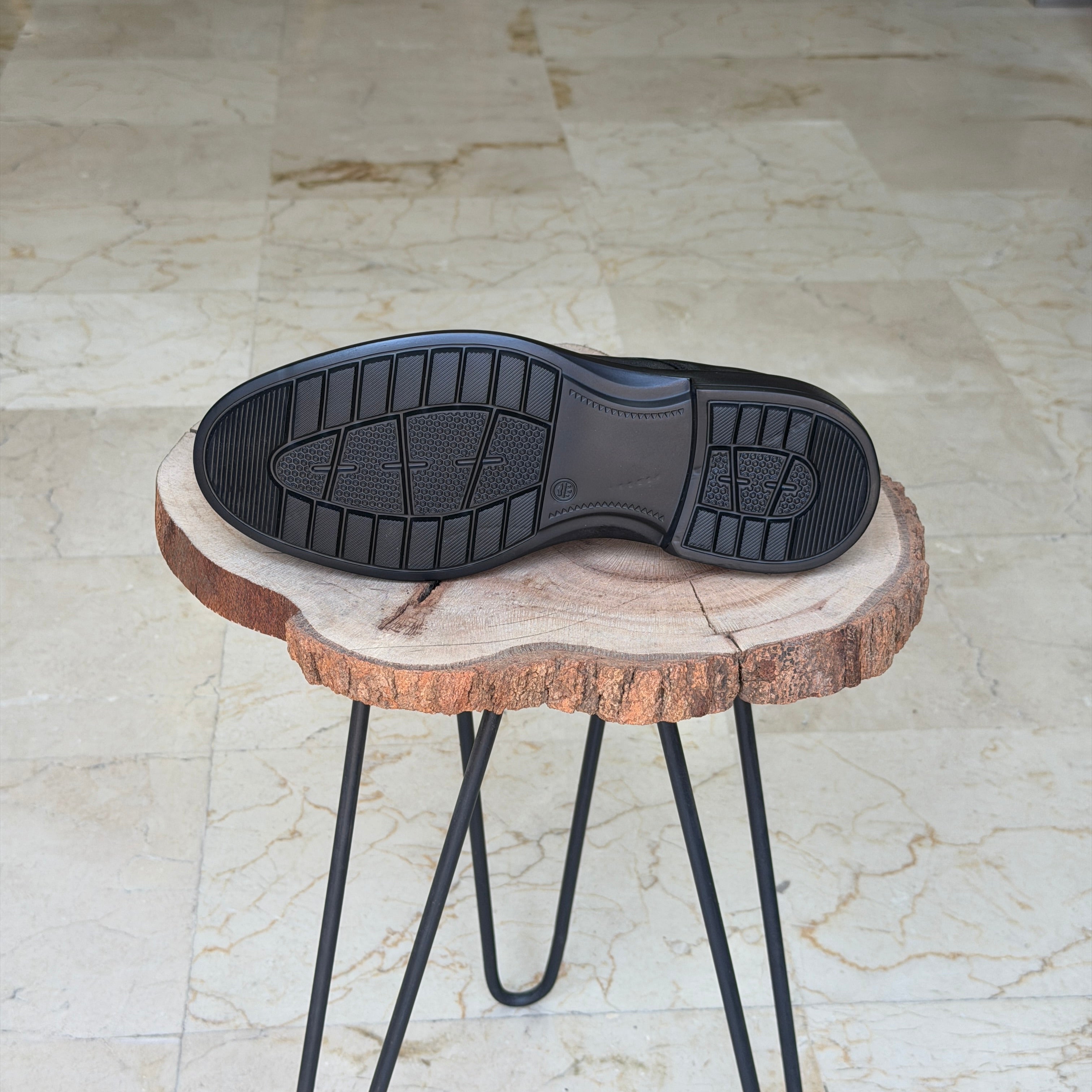 CHAUSSURES EN CUIR VÈRITABLES 060 noir