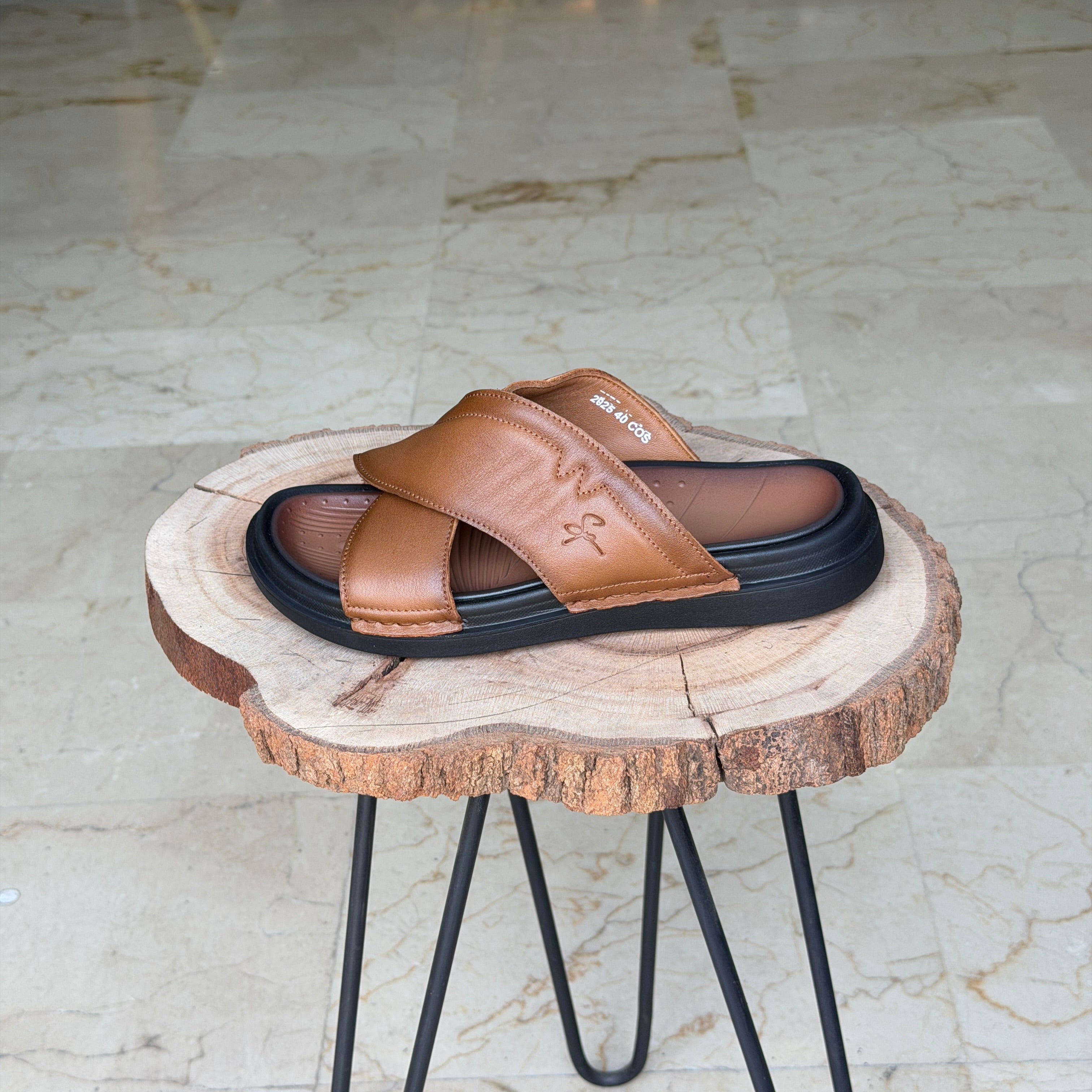 SANDALE EN CUIR Ergonomic Arch S47 TABA