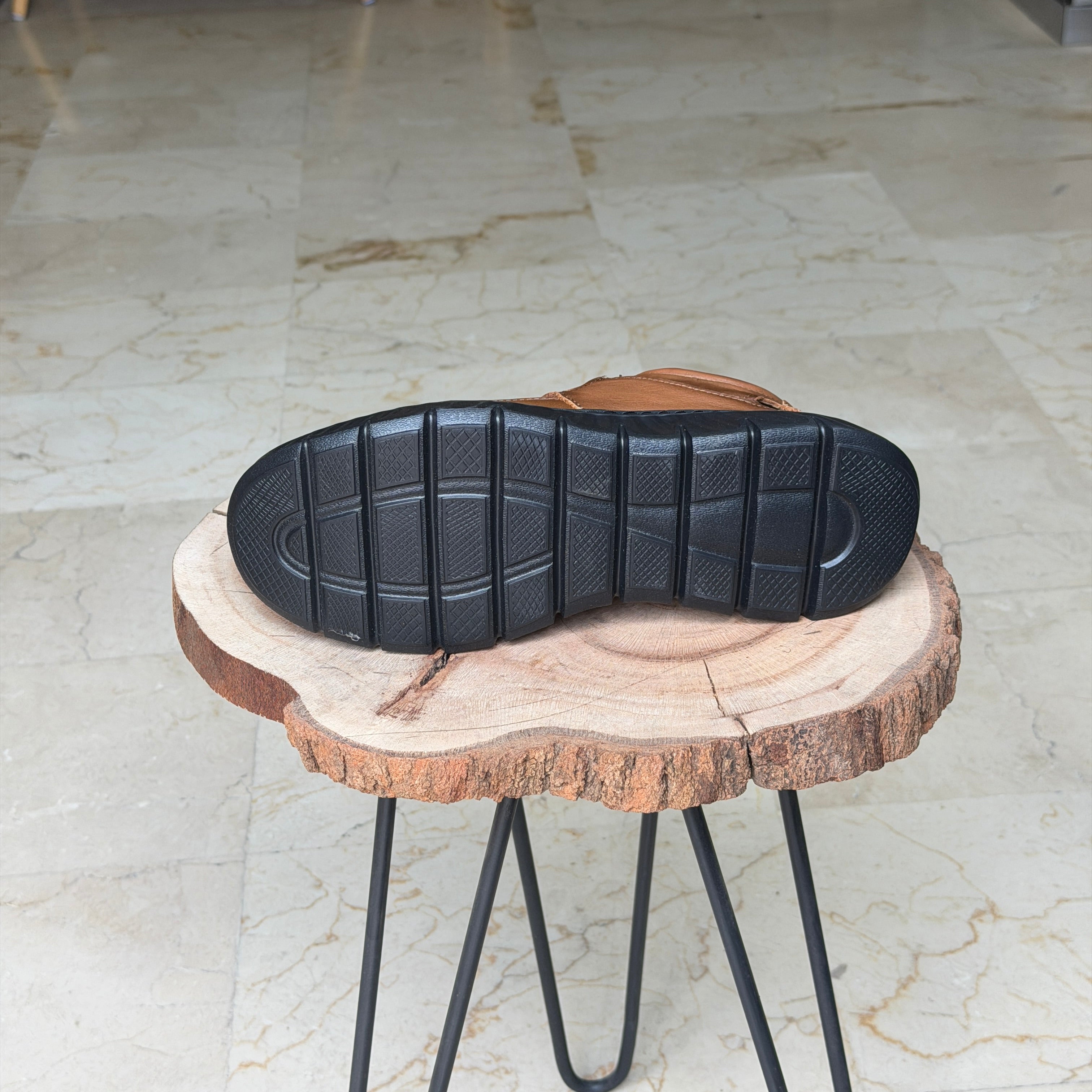 SANDALE EN CUIR Garabia Taba - Shopilo Shoes