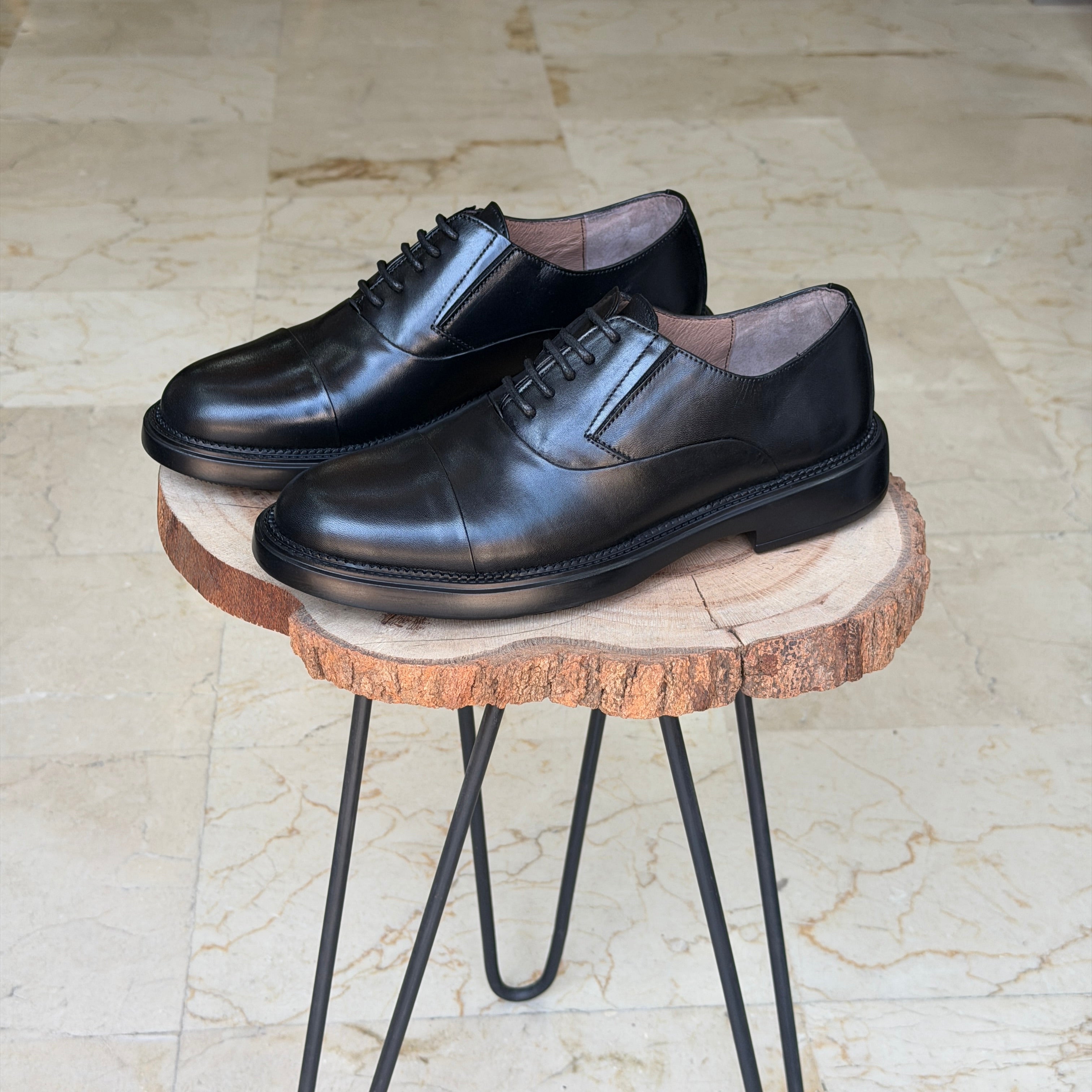 CHAUSSURES EN CUIR VÈRITABLES 028 noir