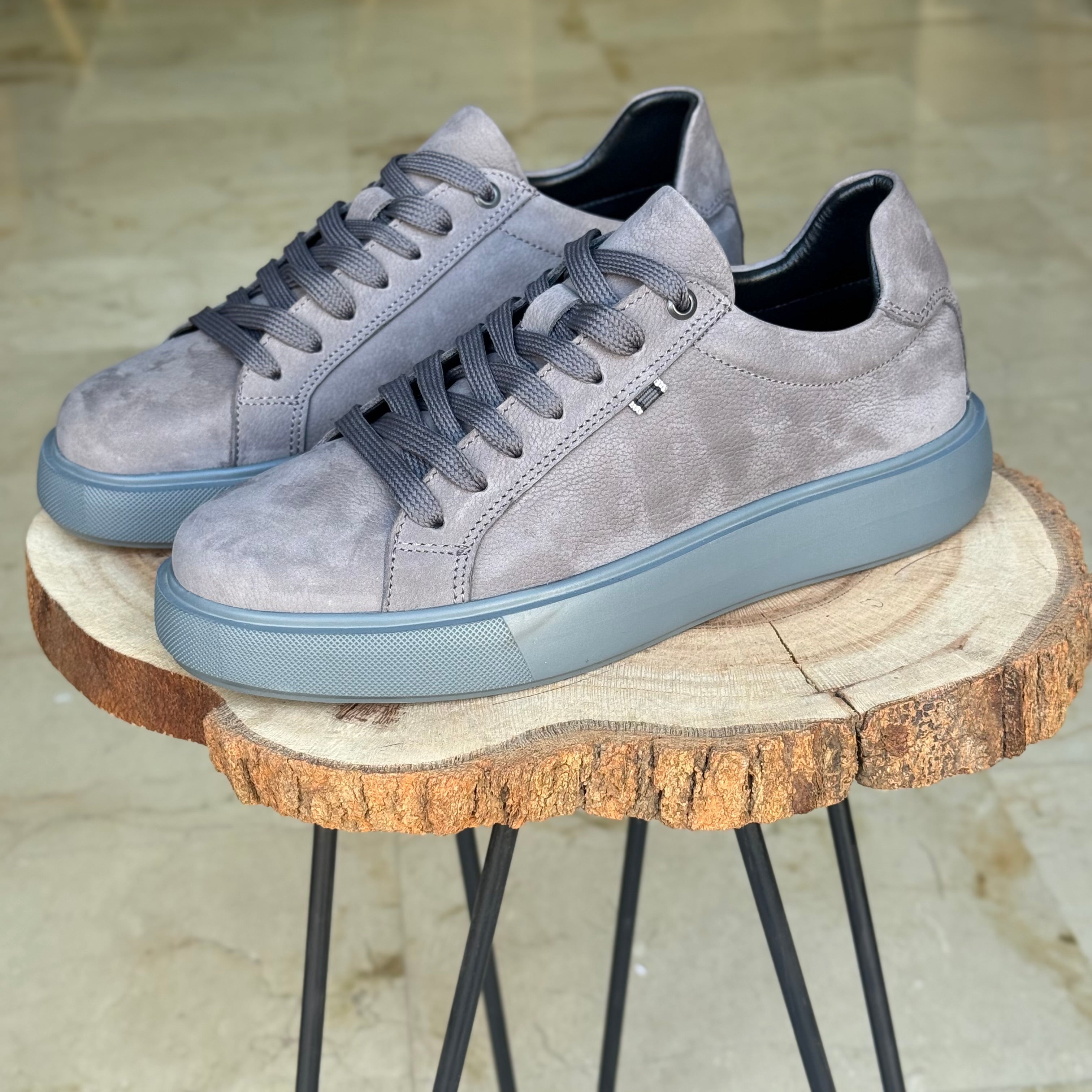 BASKET EN CUIR 528 GRIS NUBUCK