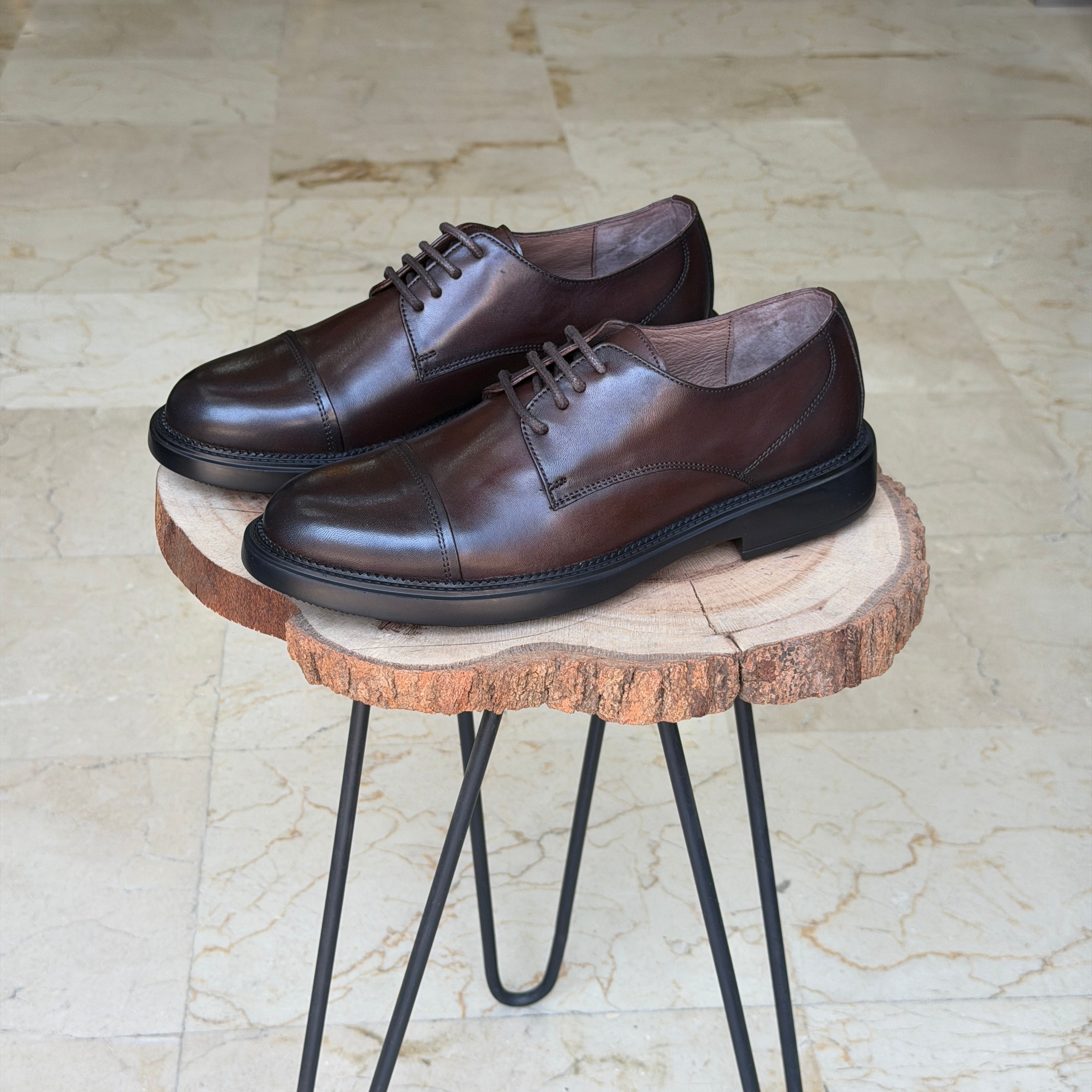CHAUSSURES EN CUIR VÈRITABLES 041 marron