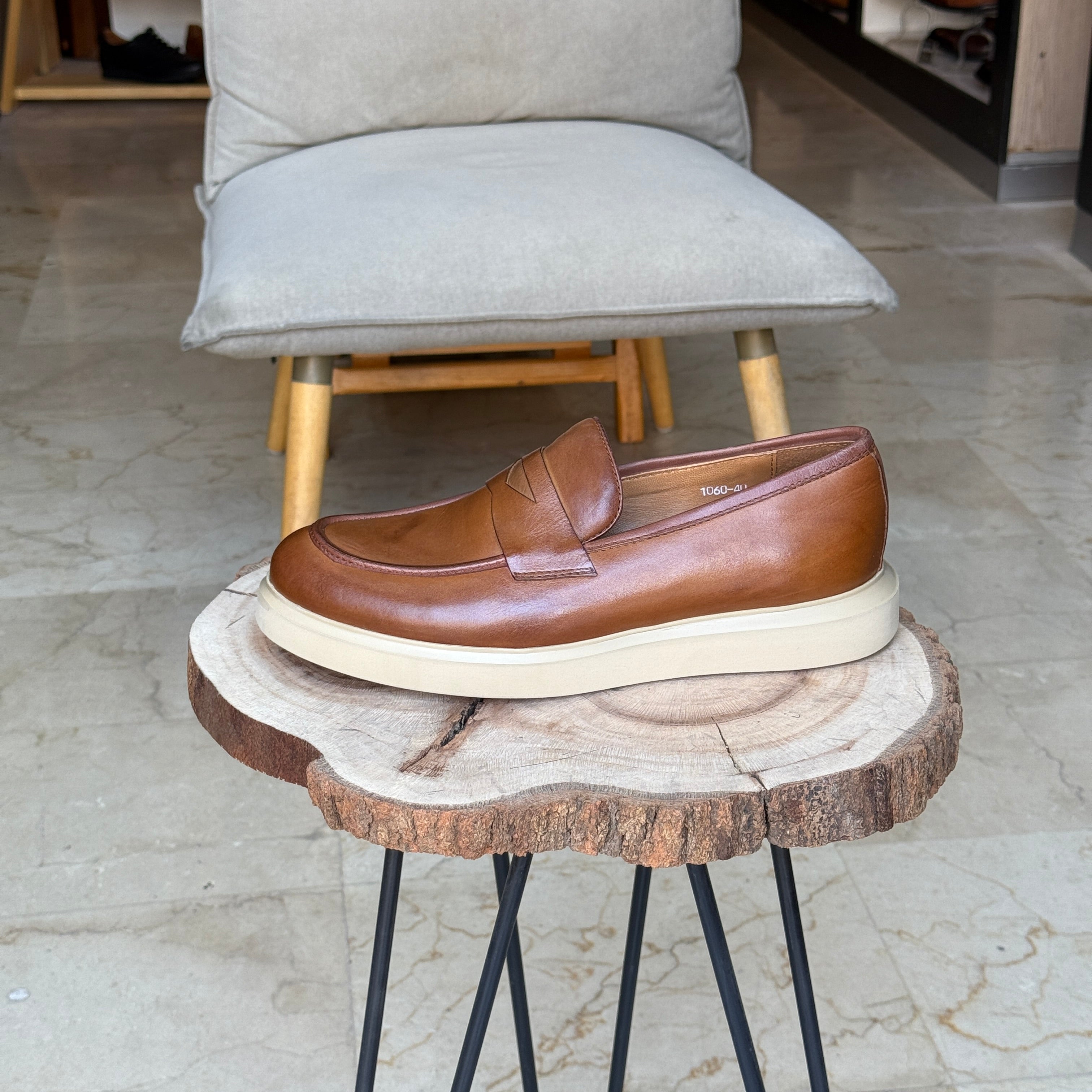 CHAUSSURES EN CUIR VÈRITABLES  DouxPas 1060 TABA