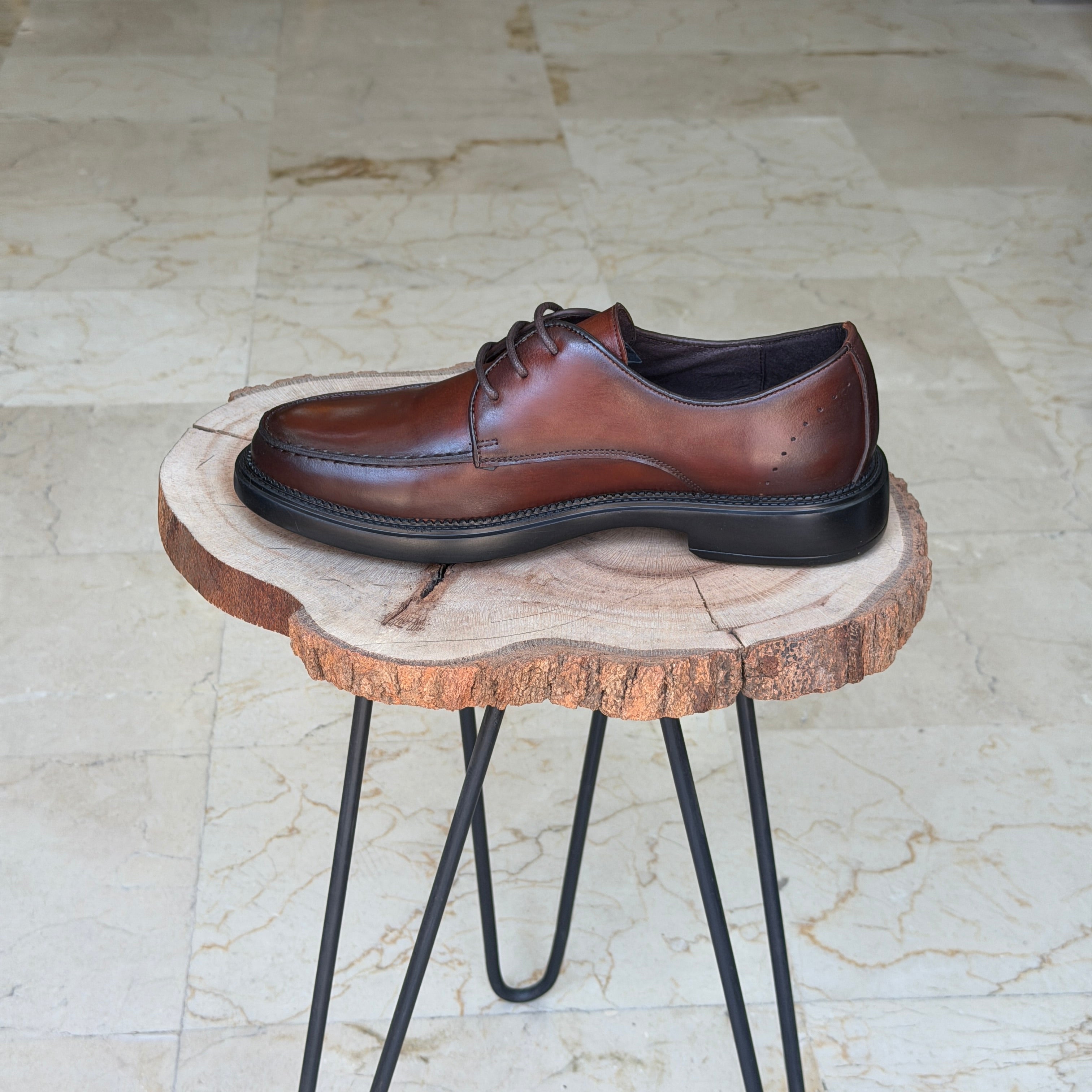 CHAUSSURES EN CUIR VÈRITABLES 060 taba