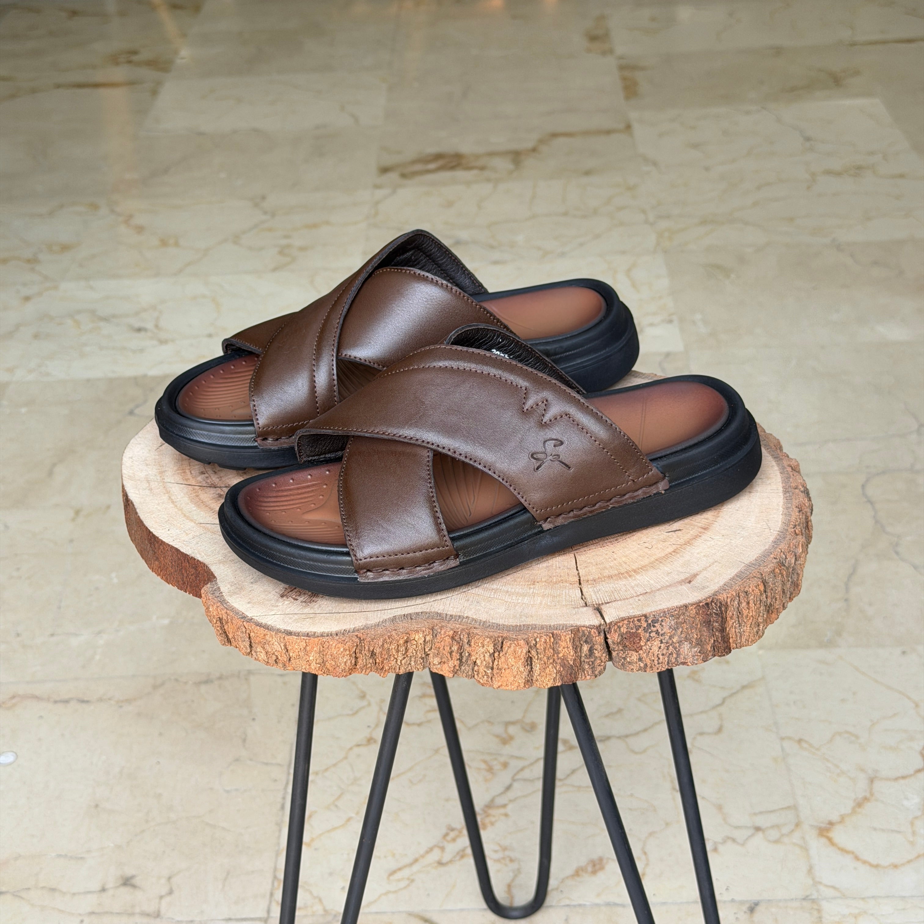 SANDALE EN CUIR Ergonomic Arch S47 MARRON