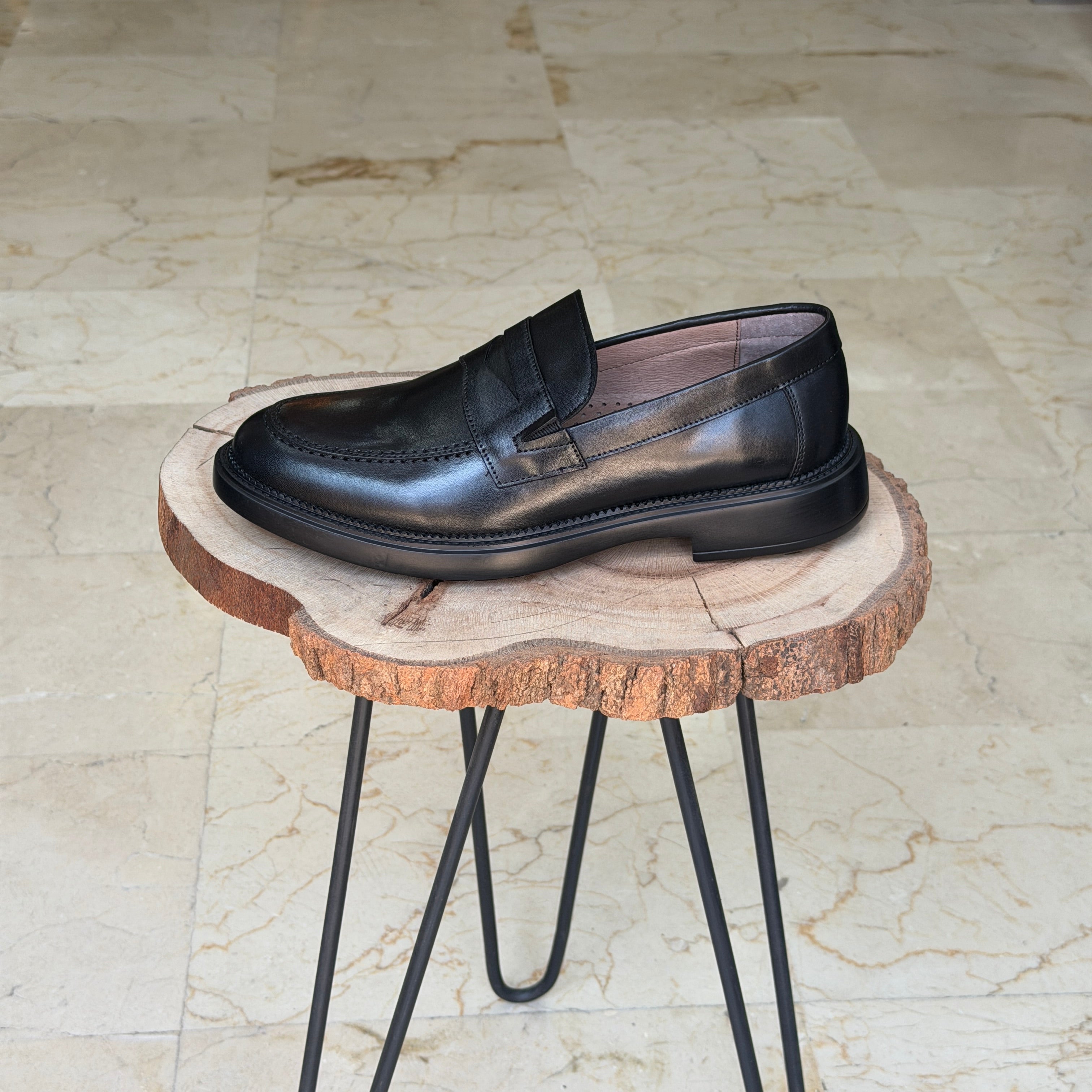 CHAUSSURES EN CUIR VÈRITABLES 017 noir