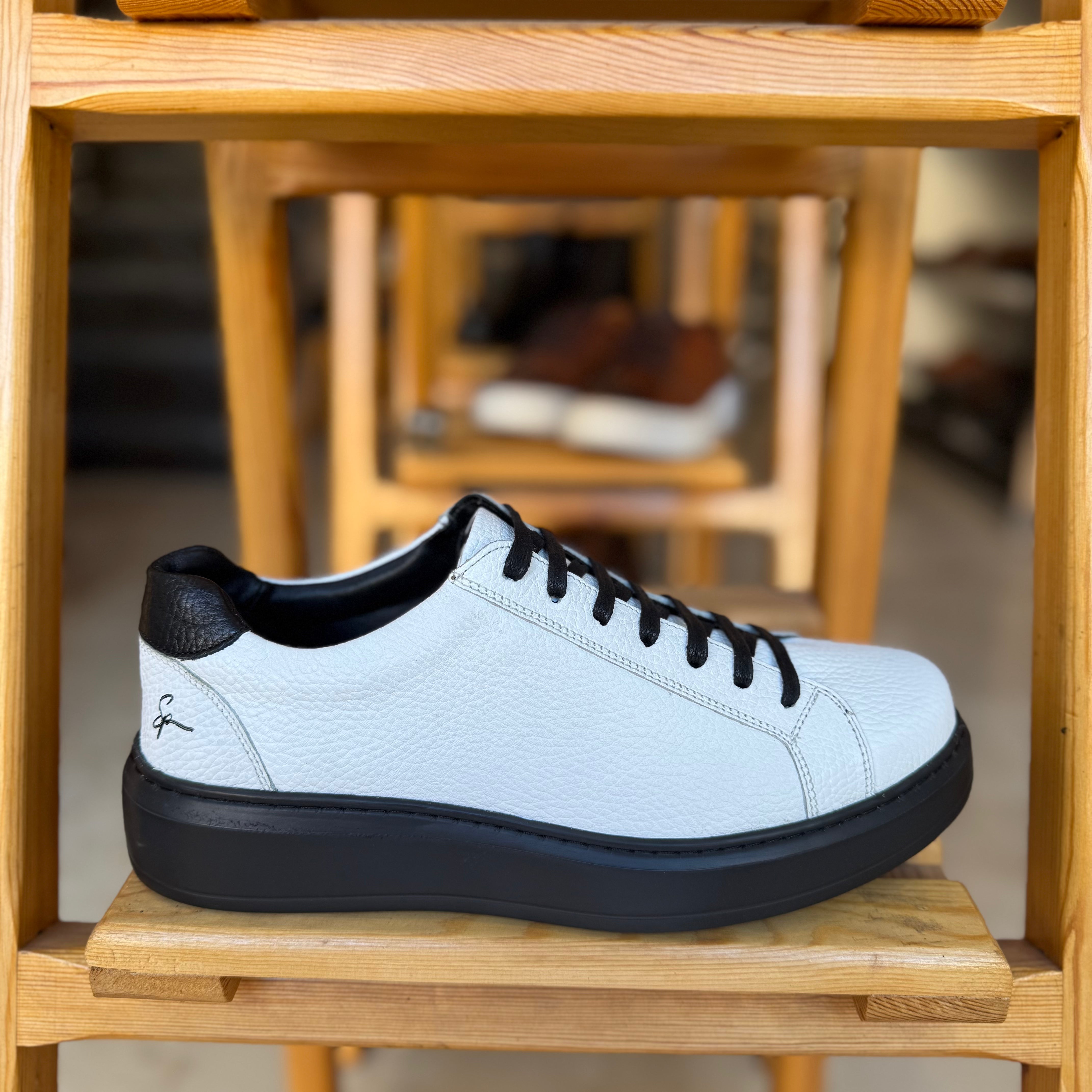 Sneakers / Basket En Cuir Sp Blanc & N
