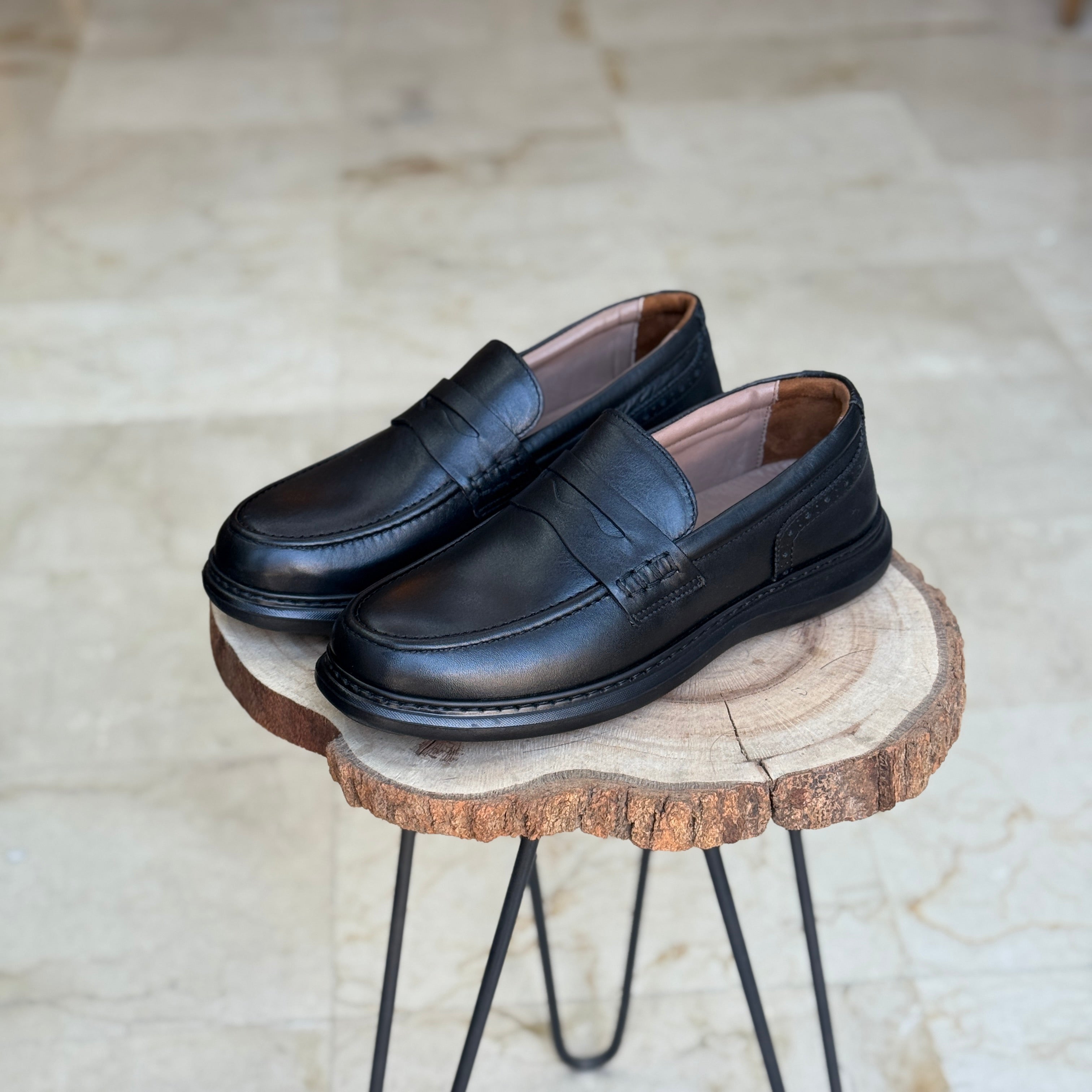 CHAUSSURE MEDICAL EN CUIR  126 NOIR
