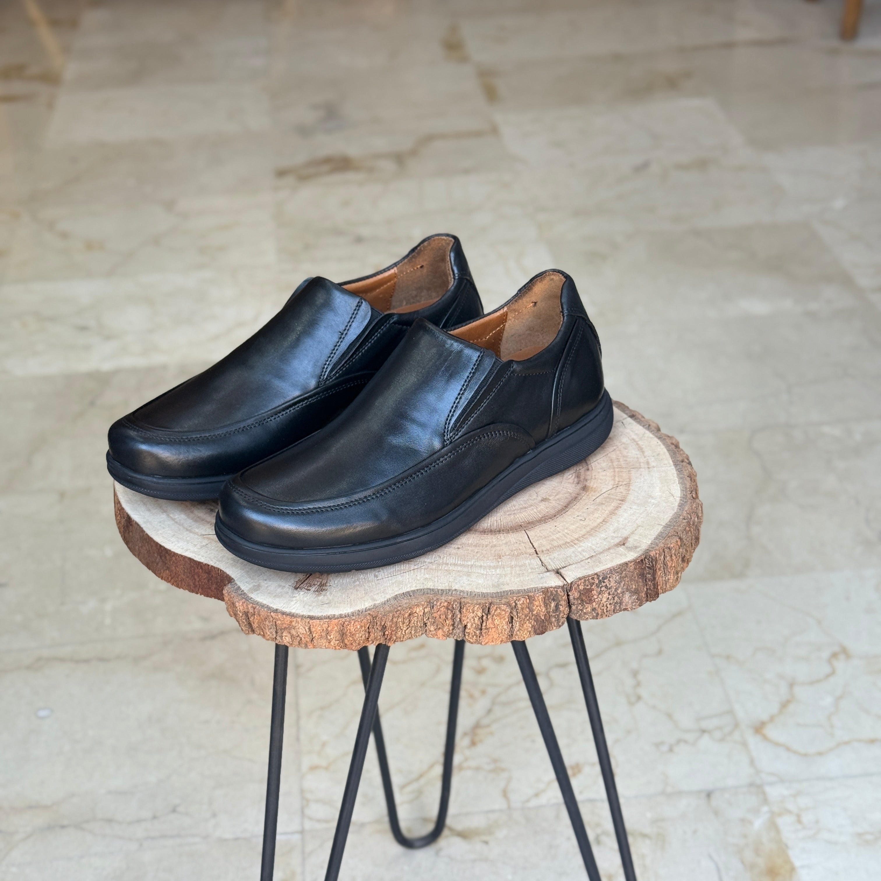 CHAUSSURE MEDICAL EN CUIR 5047 NOIR