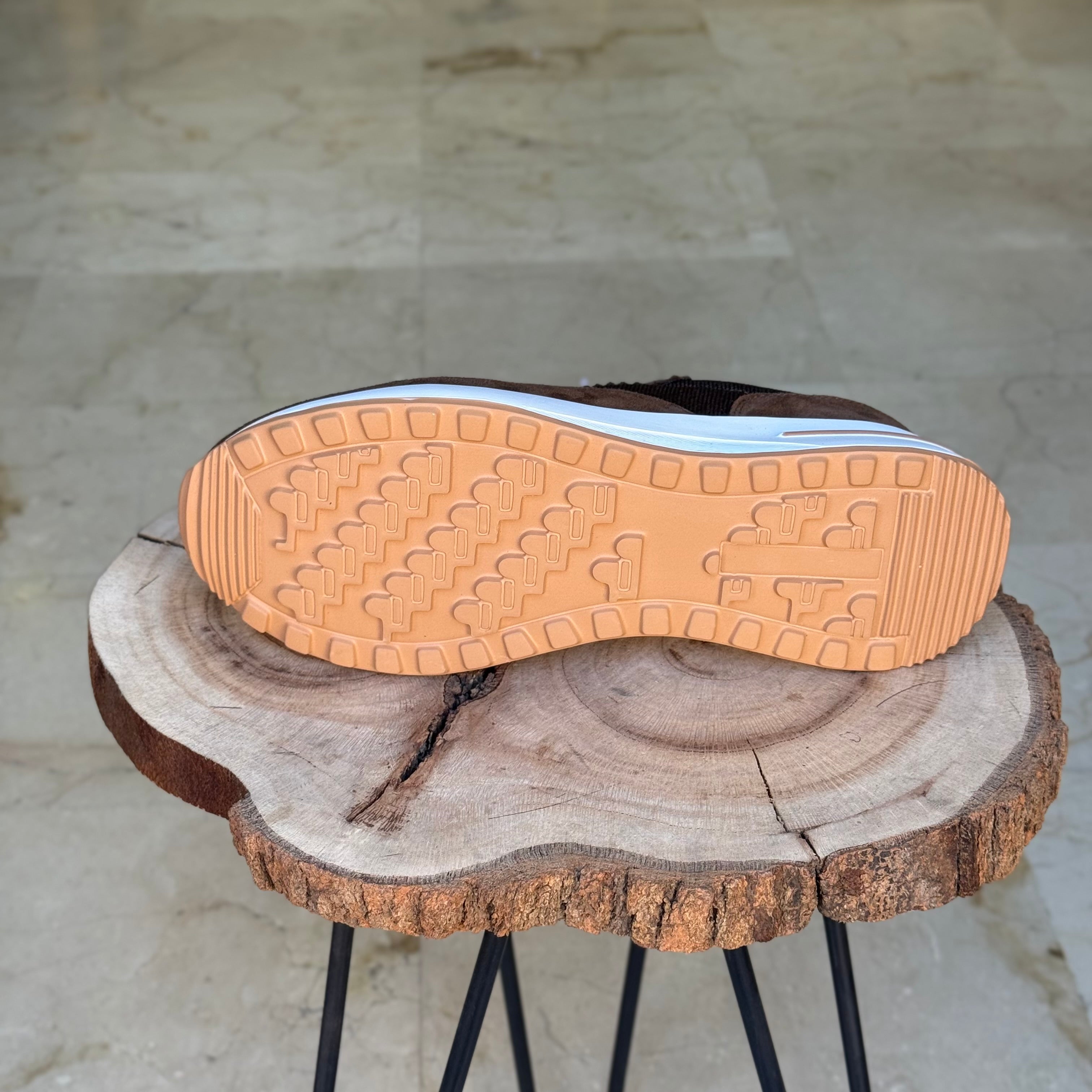 Basket en cuir - 915 taba