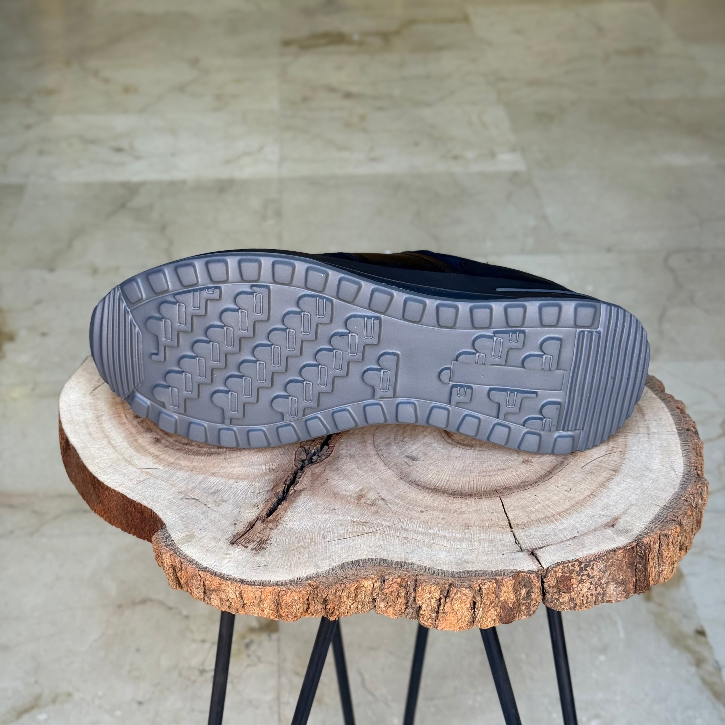 Basket en cuir - 929 noir