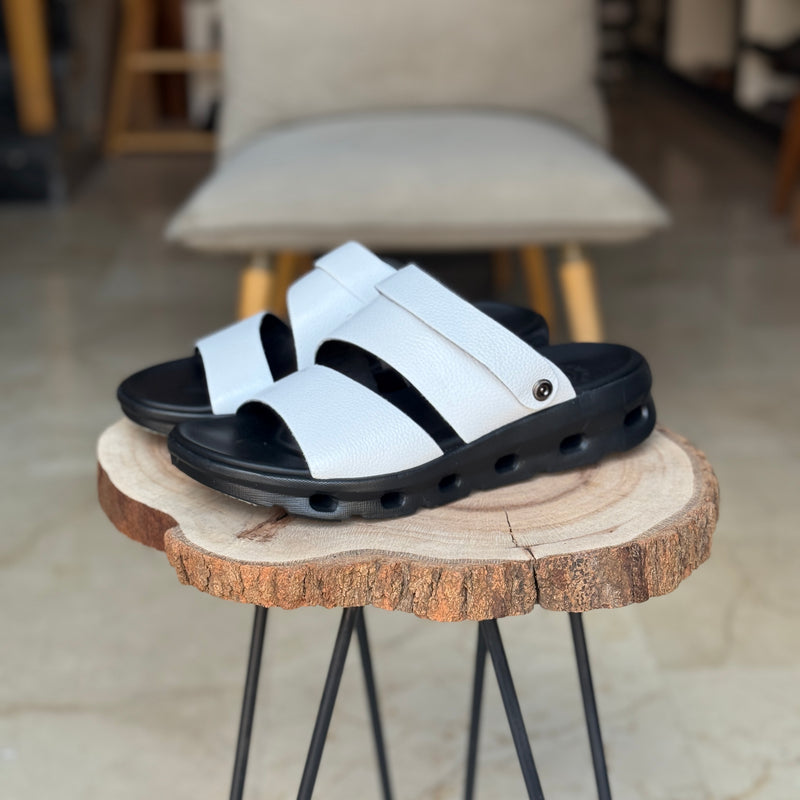 Sandales pour homme en cuir blanc avec boucle métallique élégante - Chaussures confortables été 2025
