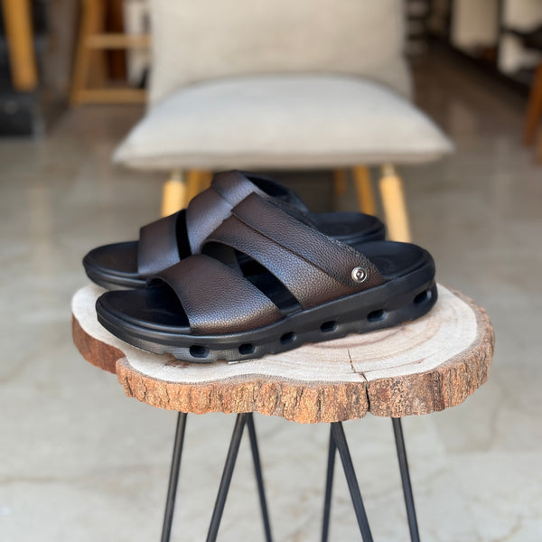  Sandales pour homme en cuir marron avec boucle métallique élégante - Chaussures confortables été 2025