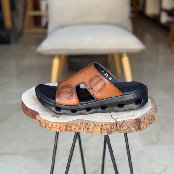Sandales pour homme en cuir taba avec boucle métallique élégante - Chaussures confortables été 2025