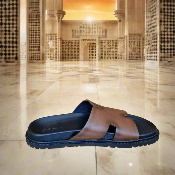 Sandales pour homme en cuir taba avec boucle métallique élégante - Chaussures confortables été 2025
