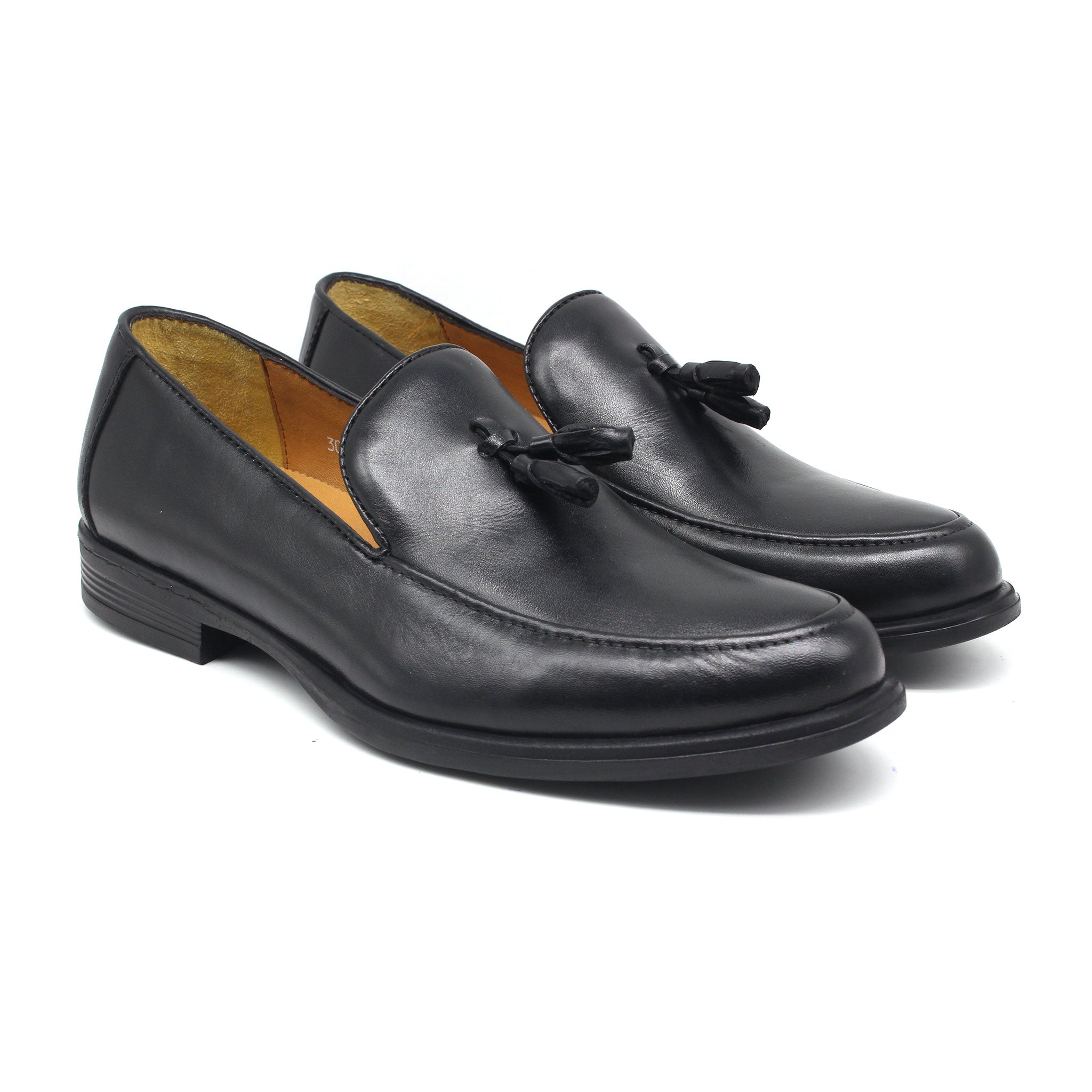 REF:  308 CHAUSSURE CLASS EN CUIR NOIR 2K23