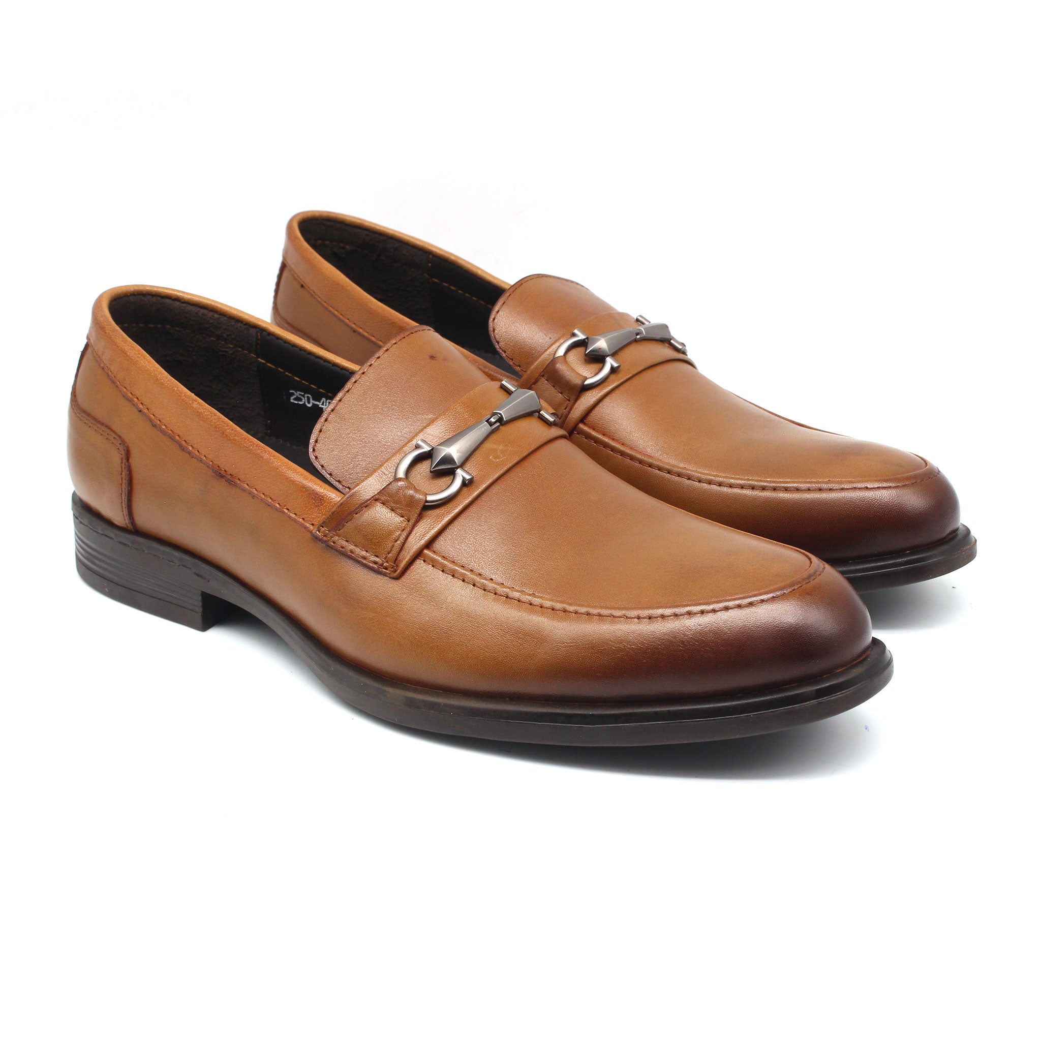 REF:  250 CHAUSSURE CLASS EN CUIR MARRON CLAIR 2K23