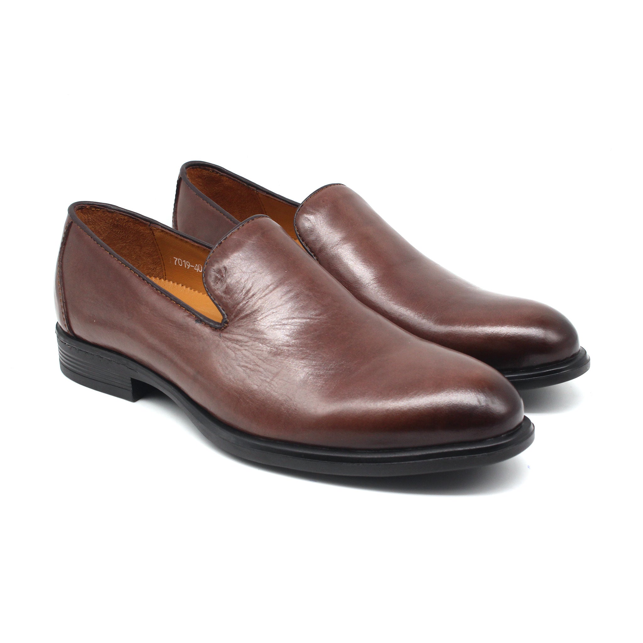 REF:  7019 CHAUSSURE CLASS EN CUIR MARRON FONCE 2K23