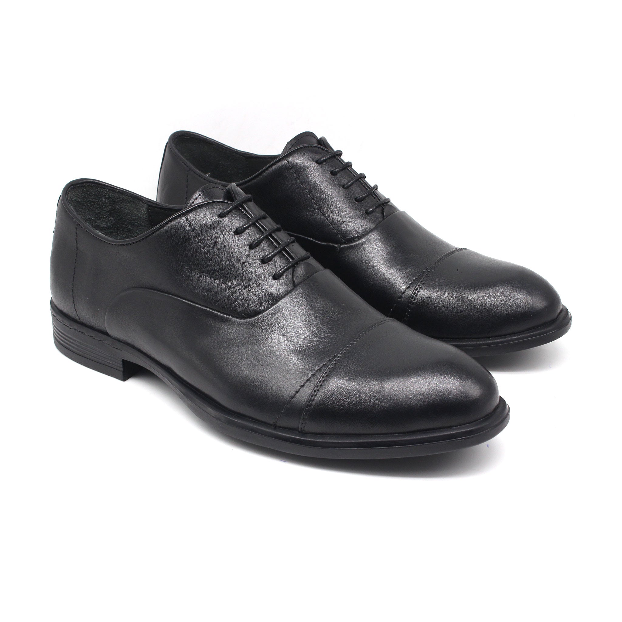 REF:   CHAUSSURE CLASS EN CUIR NOIR 1017 M