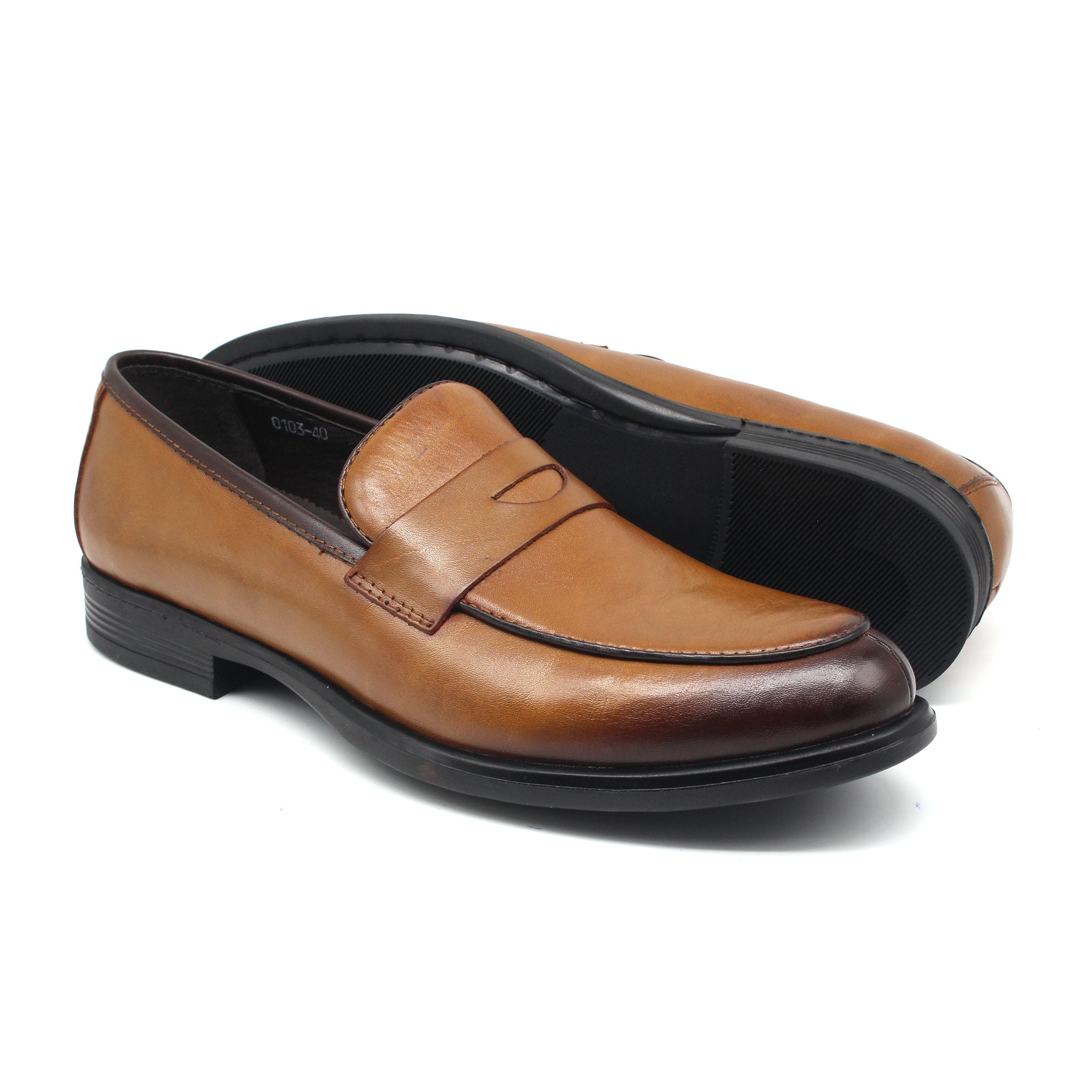 REF:  0103 CHAUSSURE CLASS EN CUIR MARRON CLAIR